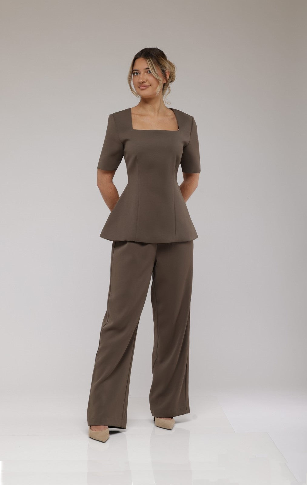 Pantalon structuré taille haute marron glacé